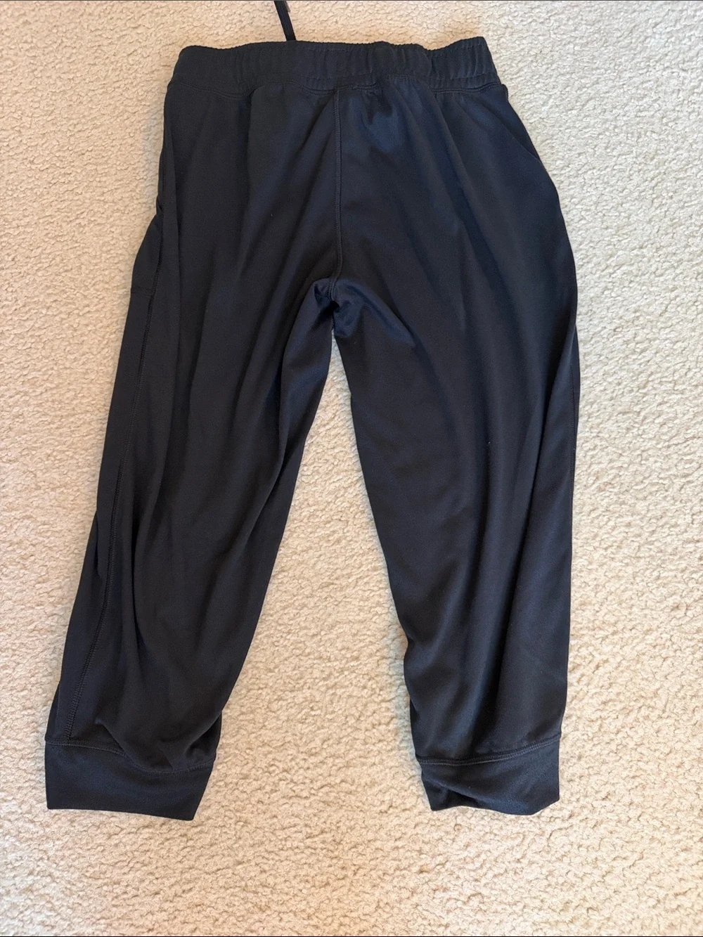 Under Armour Black cropped Jogger Sweatpants size XS